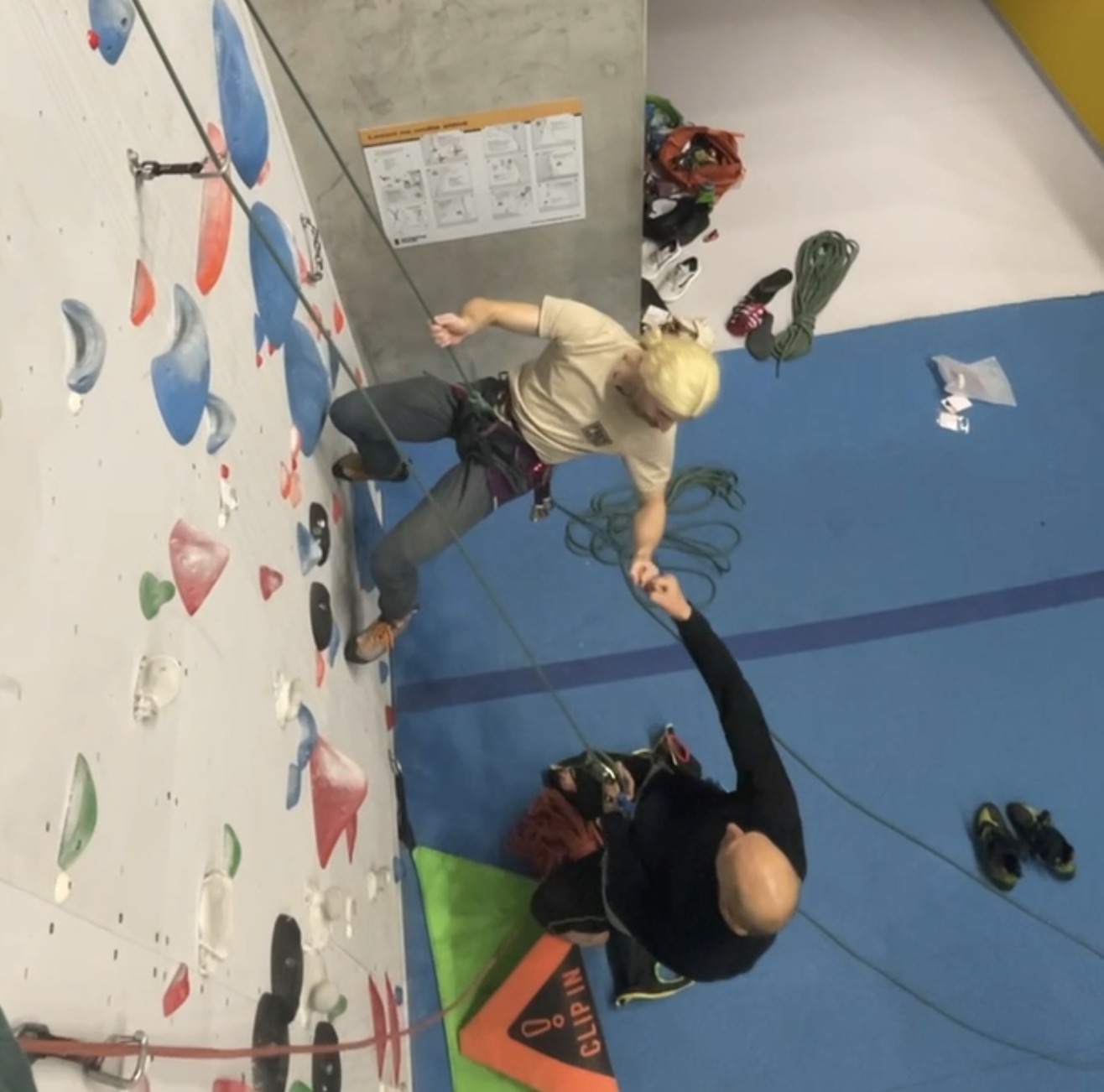 F43FB03C-5550-4C27-9808-A5FBC720A593_1_201_a